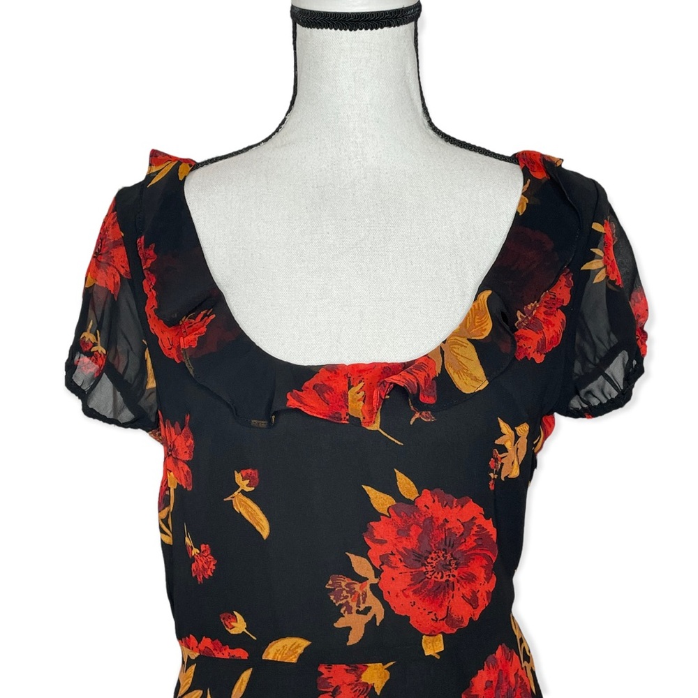 NWT LULUS Isla Mujeres Red and Black Floral Print Ruffled Dress Size Large - Picture 3 of 13